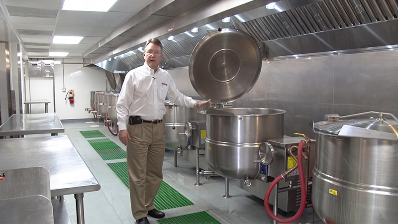 Providing More than 9000 Meals Per Day to Inmates | Kitchens To Go®